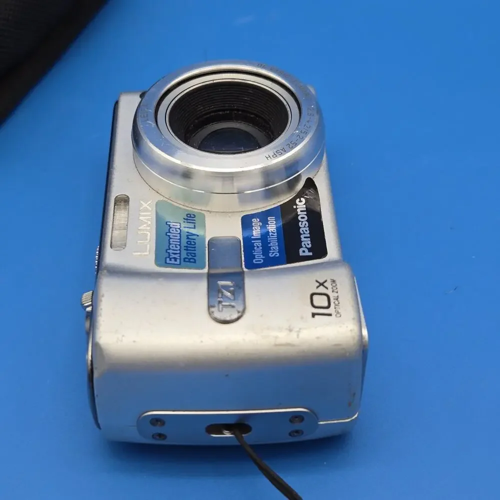 Panasonic Lumix DMC-TZ1 Silver 5MP Digital Camera 10x Zoom Tested Boxed